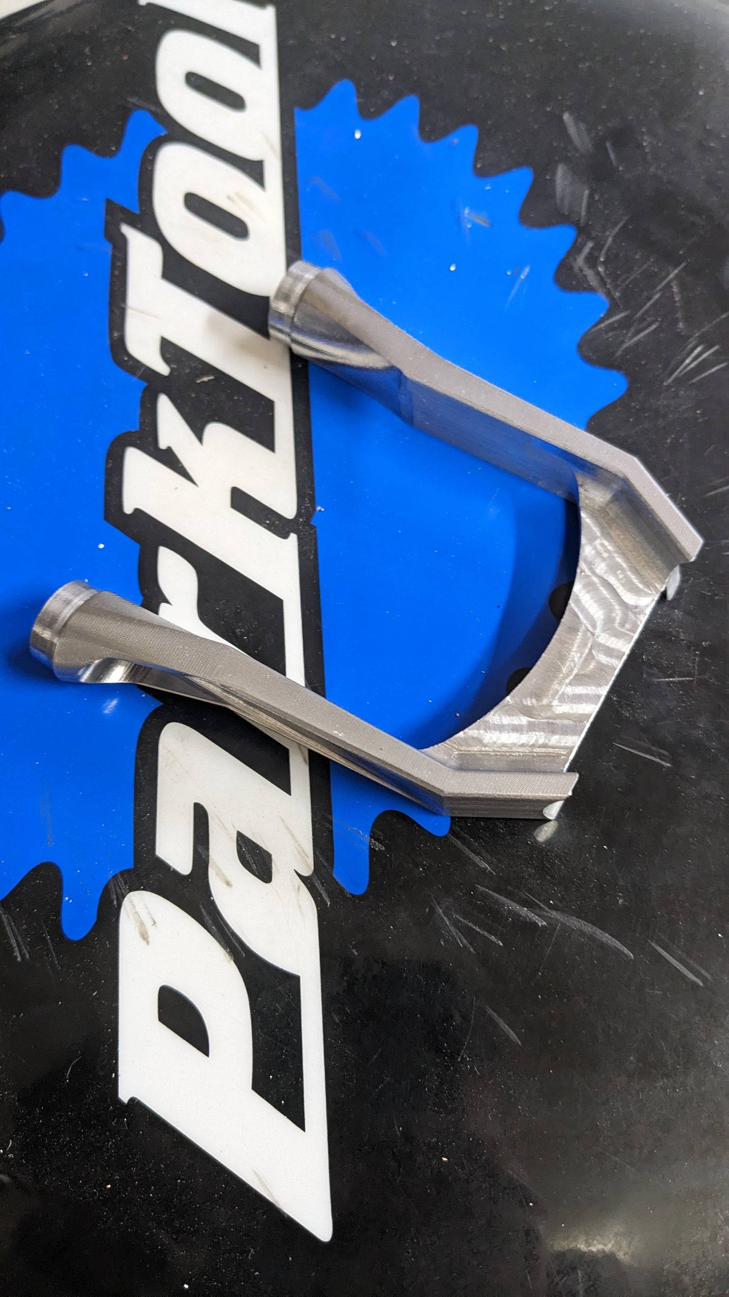 Strato Gravel Yoke